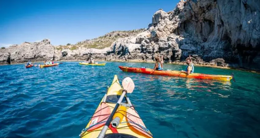 Kayaking Muscat